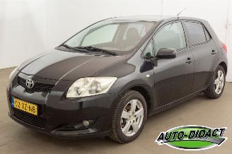 krockskadad bil auto Toyota Auris 1.5 VVT-i Clima Comfort 2007/11