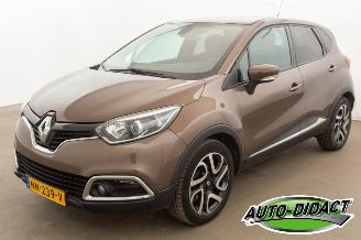 krockskadad bil auto Renault Captur 1.2 TCe Automaat Clima Navi Dynamique 2015/1