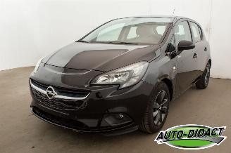 Schadeauto Opel Corsa 1.4 Automaat Airco Camera 2019/4