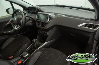 Peugeot 2008 1.2 Airco Navi 78.059 km picture 13