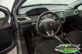 Peugeot 2008 1.2 Airco Navi 78.059 km picture 16