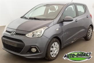 uszkodzony samochody osobowe Hyundai I-10 1.0 Automaat Airco 2016/6