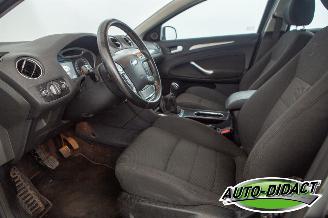 Ford Mondeo 2.0-16V Limited Clima Navi picture 23