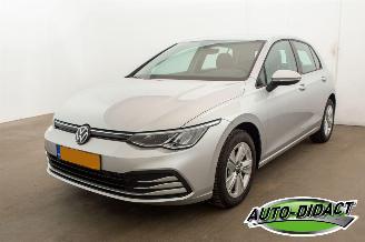 Coche accidentado Volkswagen Golf 1.0 TSI 3129 km Clima Navi Camera Life Business 2024/4