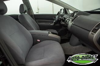 Toyota Prius 1.5 VVT-i Automaat Clima Navi Camera Tech Edition picture 18