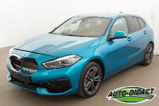 Avarii autoturisme BMW 1-serie 118i Automaat Digi Dash Camera Clima Navi 2022/11