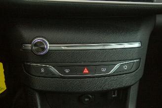 Peugeot 308 1.2 PureTech Clima Navi Blue Lease picture 8