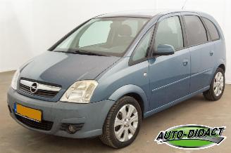 damaged passenger cars Opel Meriva 1.8-16V Automaat Airco Temptation 2008/1