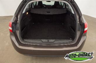 Peugeot 308 SW 1.2 PureTech Clima Navi Pano Style picture 37