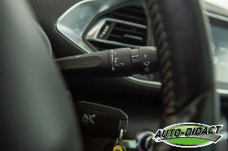 Peugeot 308 SW 1.2 PureTech Clima Navi Pano Style picture 18