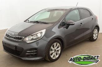 Damaged car Kia Rio 1.2 51.876 km Clima Navi Camera 2016/12