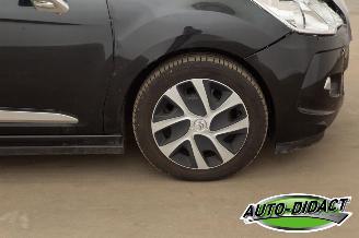 Citroën DS3 1.6 e-HDi Clima Navi So Chic picture 33