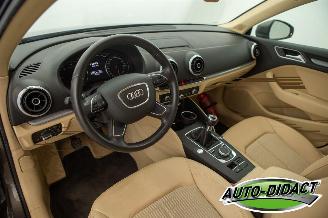 Audi A3 1.6 TDI Clima Navi Leder Ambiente picture 25