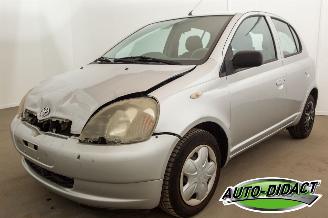 Schadeauto Toyota Yaris 1.3-16V Automaat Airco VVT-i Sol 2001/4