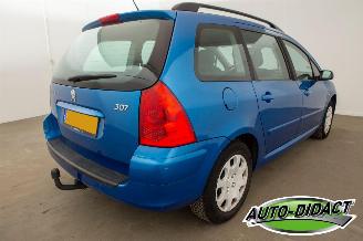 Peugeot 307 Break 2.0-16V Clima Premium picture 4