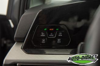 Volkswagen Golf 1.5 TSI Digi Dash Clima picture 14