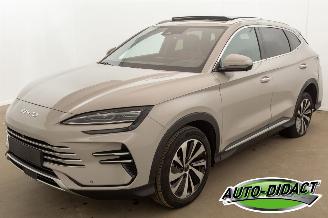 krockskadad bil auto BYD Seal U 1.5 U DM-i Automaat 8262 km Leder Pano Clima Navi 2025/2