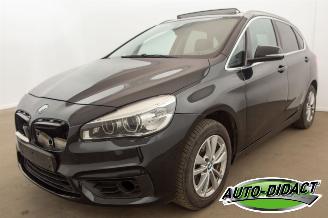 Unfallwagen BMW 2-serie 216d Active Tourer Leder Pano Navi Clima 2016/8