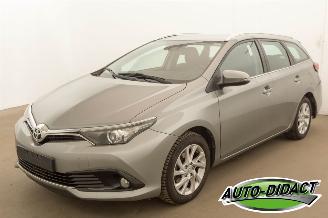 škoda osobní automobily Toyota Auris Touring Sports 1.2 Clima Navi Camera 85kw Comfort 2018/7