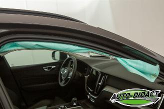 Volvo Xc-60 2.0 B5 Automaat Digi Dash Camera Leder Inscription picture 30