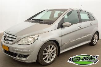 krockskadad bil auto Mercedes B-klasse 180 CDI Automaat Navi Airco 2008/1