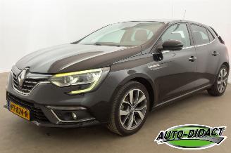Unfallwagen Renault Mégane 1.2 TCe Bose Navi Camera Clima 2017/9