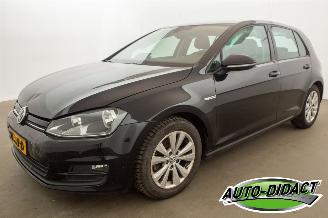 Voiture accidenté Volkswagen Golf 1.0 TSI Navi Clima Comfortline 2017/4