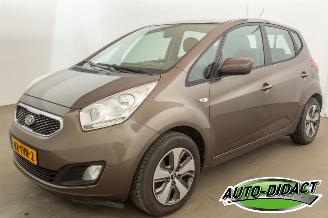 krockskadad bil auto Kia Venga 1.4 CVVT Navi Airco Plus Pack 2012/6