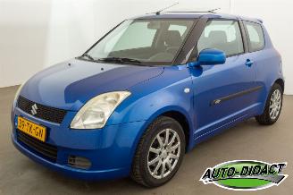 uszkodzony samochody osobowe Suzuki Swift 1.5 GLS Automaat Schuifdak Airco 1e eigenaar 2006/10