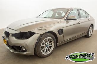 uszkodzony samochody osobowe BMW 3-serie 330e Automaat Navi Centennial Executive 2016/10
