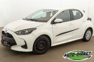Damaged car Toyota Yaris 1.5 Hybrid Automaat Clima 2022/5