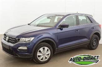 Damaged car Volkswagen T-Roc 1.6 TDI Navi Airco 2020/5