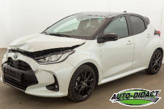 Voiture accidenté Toyota Yaris 1.5 Hybrid Automaat 24.725 km Navi Camera Clima 2022/11