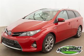 uszkodzony samochody osobowe Toyota Auris Touring Sports 1.8 Hybrid Automaat Pano Camera Navi 2015/8