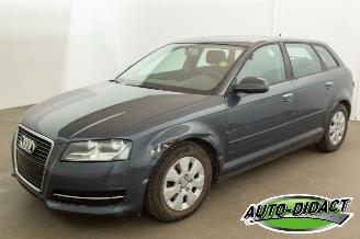 krockskadad bil auto Audi A3 1.6 TDI 77kW Navi Clima Attraction 2011/9
