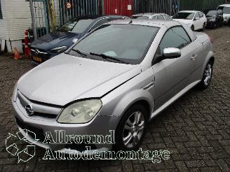 Vrakbiler auto Opel Tigra Tigra Twin Top Cabrio 1.4 16V (Z14XEP(Euro 4)) [66kW]  (06-2004/12-201=
0) 2006