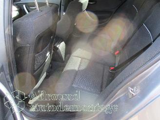 BMW 1-serie 1 serie (E87/87N) Hatchback 5-drs 120i 16V (N43-B20A) [125kW]  (03-200=
7/06-2011) picture 14