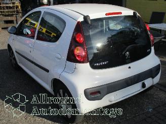 Peugeot 107 107 Hatchback 1.0 12V (384F(1KR)) [50kW]  (06-2005/05-2014) picture 4