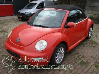 Coche siniestrado Volkswagen New-beetle New Beetle (1Y7) Cabrio 1.6 (BFS) [75kW]  (01-2003/09-2010) 2003