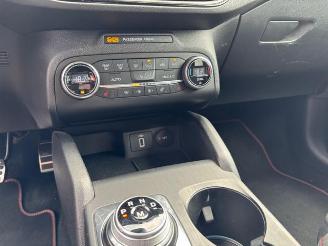 Ford Focus Turnier ST-Line Autom / LED picture 16