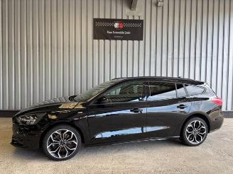 Uttjänta bilar auto Ford Focus Turnier ST-Line Autom / LED 2019/10