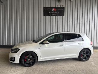 begagnad bil auto Volkswagen Golf VII Lim. GTD Panorama / Sound-System 2016/8
