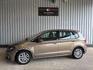 Voiture accidenté Volkswagen Golf Sportsvan VII 1.5 TSI Comfortline DSG 2018/3