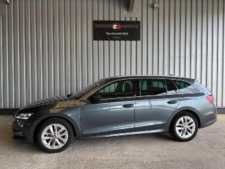 damaged passenger cars Skoda Octavia Combi Style DSG / LED / R-Kamera 2021/6