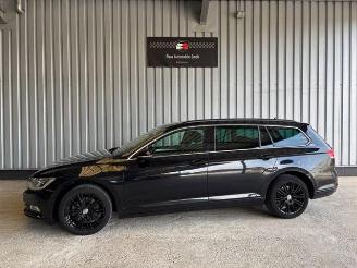 krockskadad bil auto Volkswagen Passat Variant Comfortline DSG / Navigation 2018/10