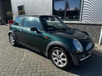 skadebil auto Mini Cooper 1.6 Chili Automaat 2002/10