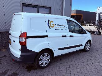 Ford Transit Courier Van 1.5 TDCI Trend Duratorq picture 6