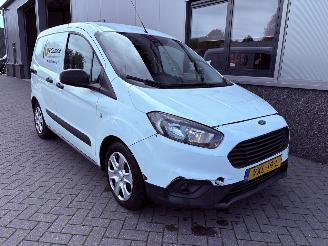 Ford Transit Courier Van 1.5 TDCI Trend Duratorq picture 36