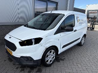 Ford Transit Courier Van 1.5 TDCI Trend Duratorq picture 14