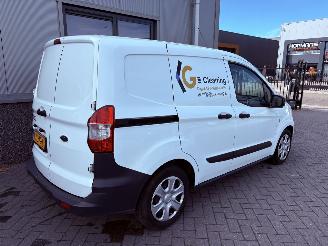 Ford Transit Courier Van 1.5 TDCI Trend Duratorq picture 7